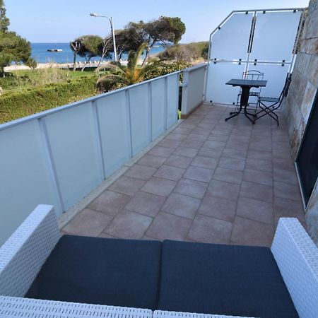 B&B Neptunia Fronte Mare Torre Specchia Ruggeri Eksteriør billede
